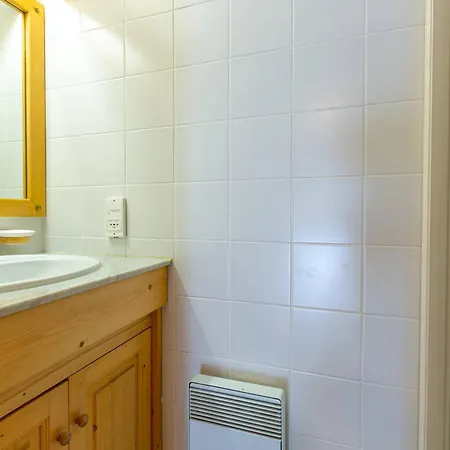 Apartment Familial - 2 Chambres, Balcon, Proche Pistes, - Fr-1-355-96 Meribel
